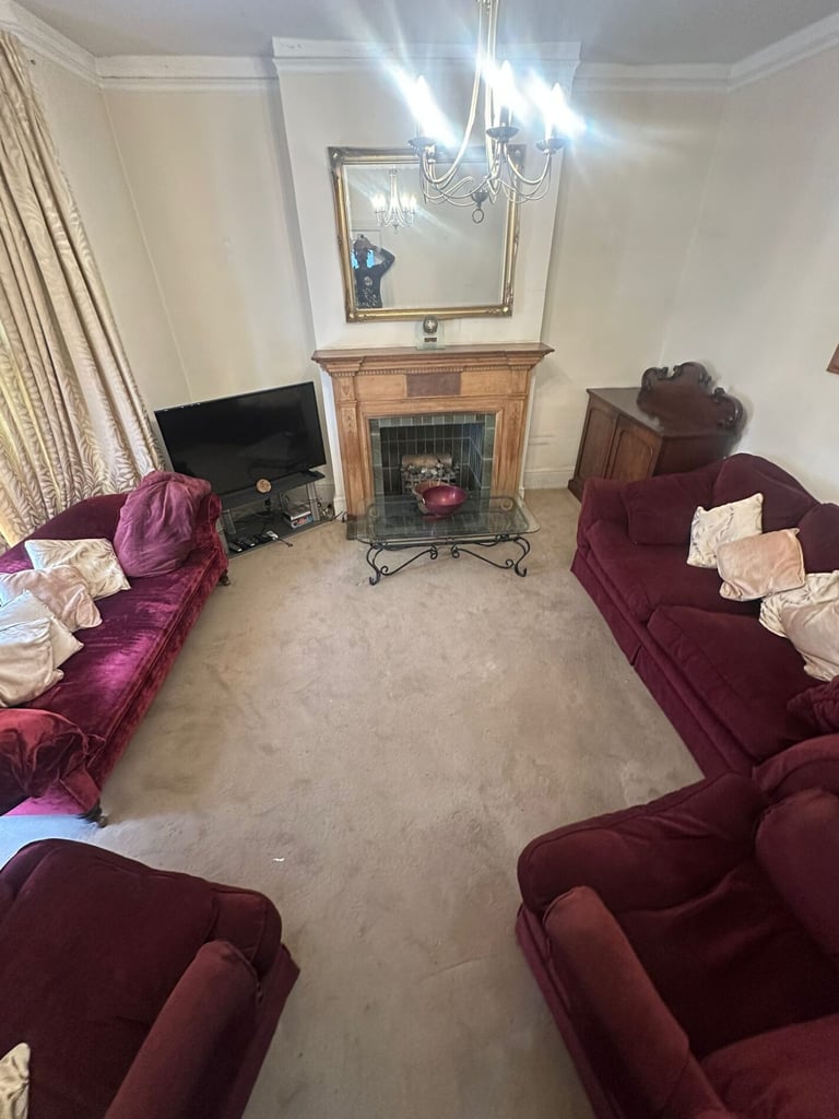 3 bedroom house in 3 Bed House For Rent, SE6