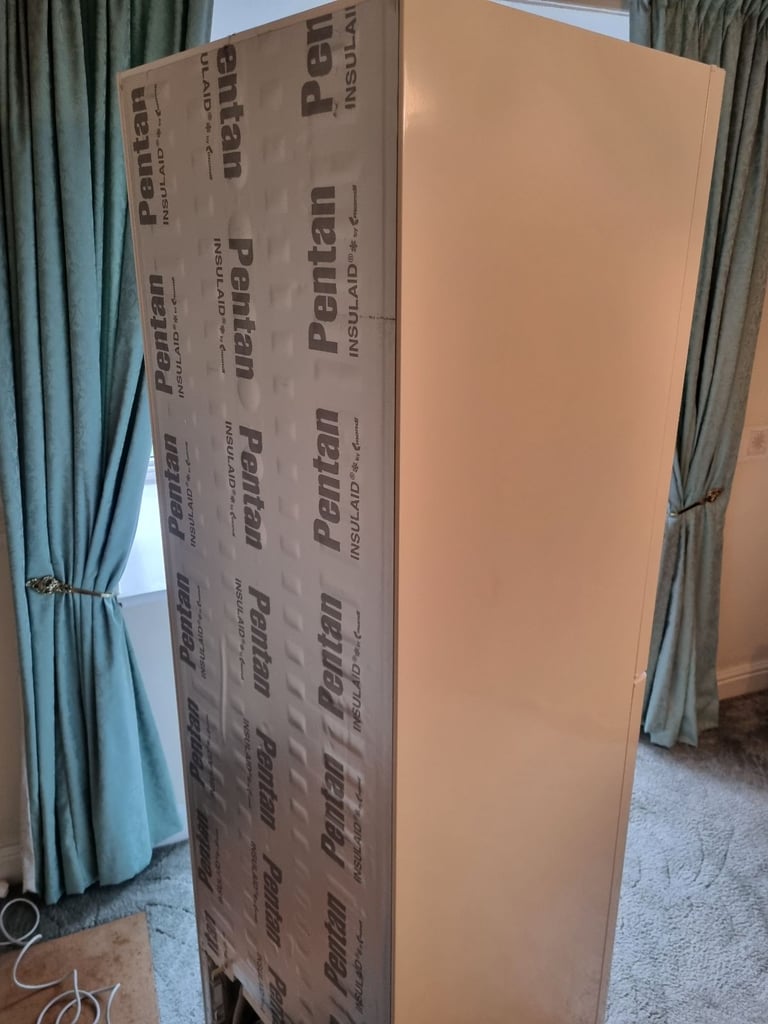 Fridge freezer 