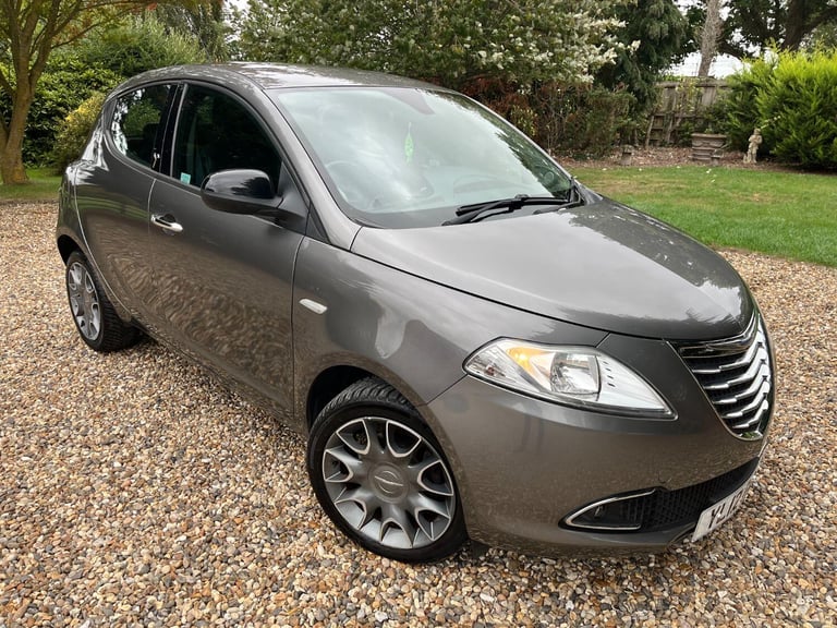 image for CHRYSLER YPSILON 1.2 Ypsilon 1.2 Limited 2012