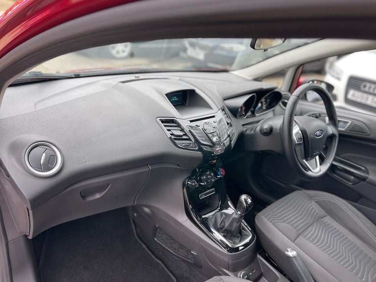 FORD FIESTA 1.0 T EcoBoost Zetec 2015