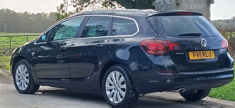 2011 Vauxhall Astra 2.0 Cdti Se Auto Estate 47000 Miles