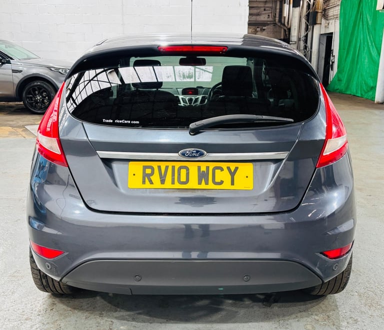 2010 Ford Fiesta 1.4 Titanium 5dr HATCHBACK Petrol Automatic