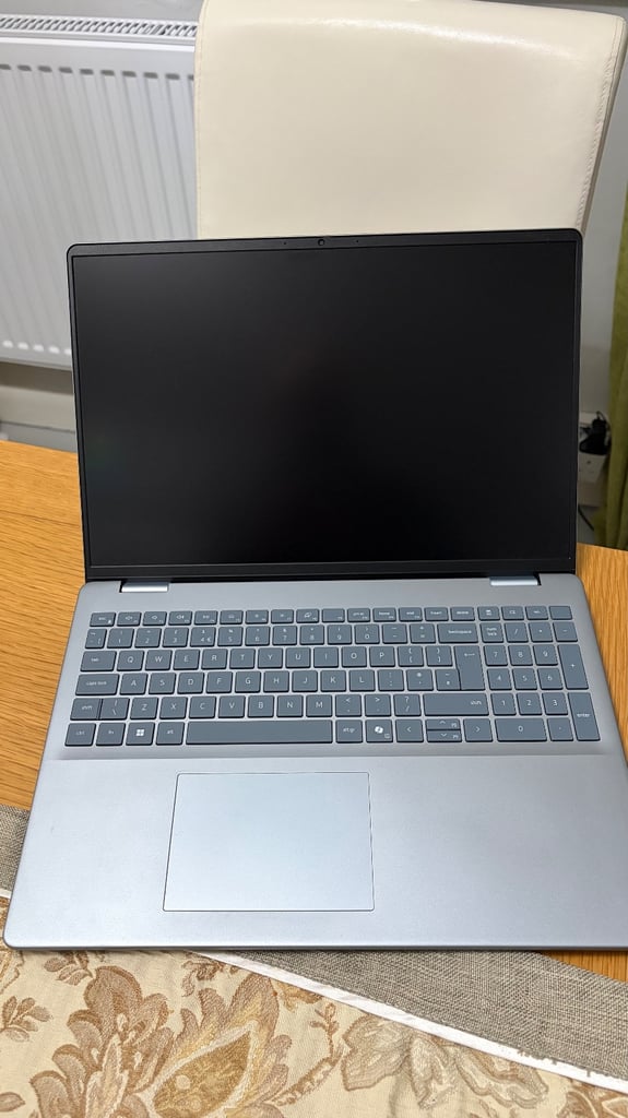 Dell Inspiron 16 5640 Laptop 16gb 1TB SSD Warranty Immaculate Condition 