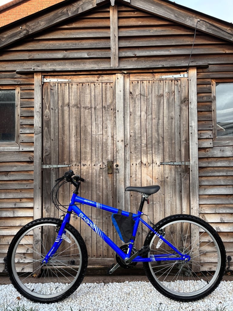 Child’s Lightweight SABRE Mountain Bike (Fantastic Condition)