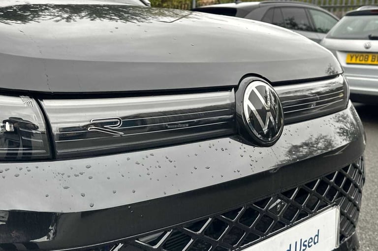 2025 Volkswagen Tiguan 1.5 TSI 272 eHybrid R-Line 5dr DSG ESTATE PETROL/ELECTRIC Automatic