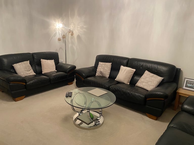 Black leather 3 piece sofa