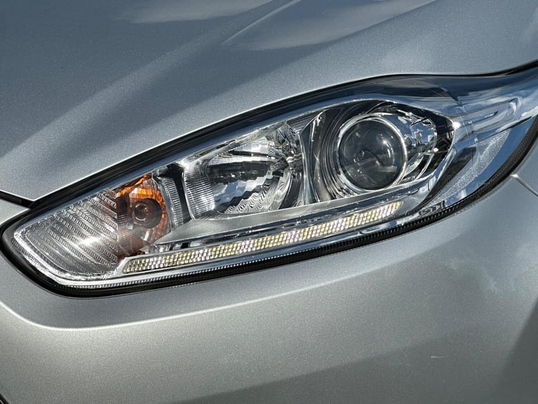 2014 Ford Fiesta 1.0T EcoBoost Titanium X Euro 5 (s/s) 5dr HATCHBACK Petrol Manual