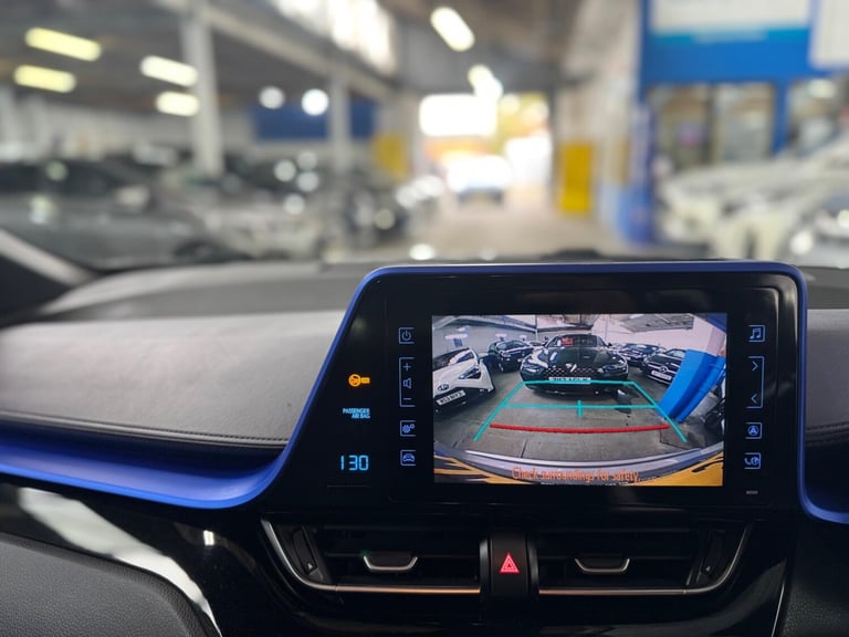 2018 Toyota C-HR 1.8 VVT-h Dynamic SUV 5dr Petrol Hybrid CVT Euro 6 (s/s) (122 ps) HATCHBACK Petr...