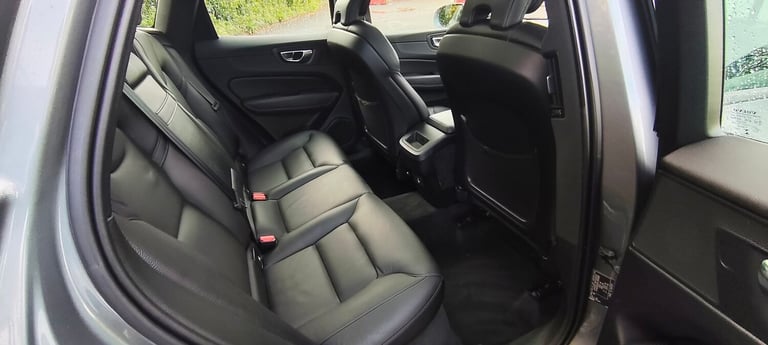 2018 Volvo XC60 2.0L Momentum Pro D4 AWD Auto SUV 5dr Diesel Automatic Euro 6 (188 bhp) SUV Diese...