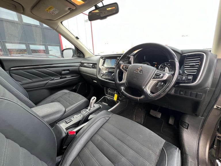 2017 Mitsubishi Outlander 2.0h 12kWh Juro CVT 4WD Euro 6 (s/s) 5dr SUV Hybrid Automatic
