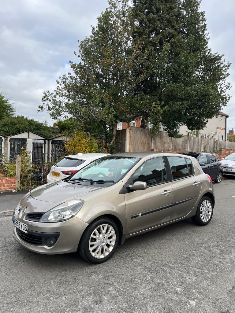 Renault, CLIO, Estate, 2008, Automatic, 1598 (cc), 5 doors