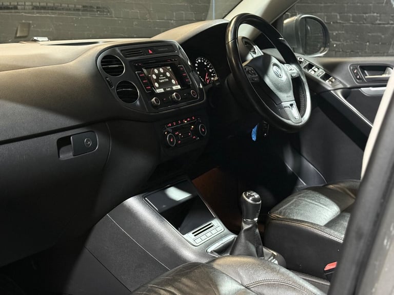 2014 Volkswagen Tiguan 2.0 TDI BlueMotion Tech Match 4WD Euro 5 (s/s) 5dr ESTATE Diesel Manual