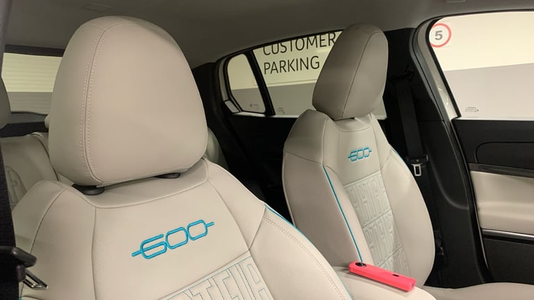 2025 Fiat 600 1.2 MHEV La Prima SUV 5dr Petrol Hybrid e-DCT Euro 6 (s/s) (100 ps) SUV Hybrid Auto...