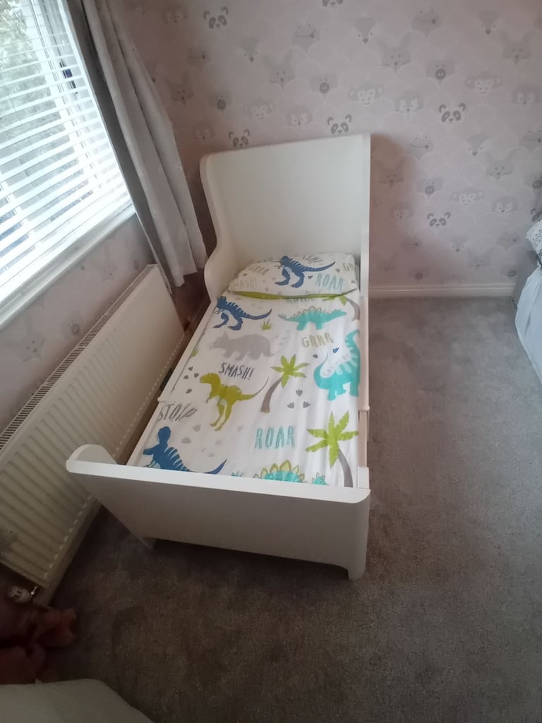image for Junior bed