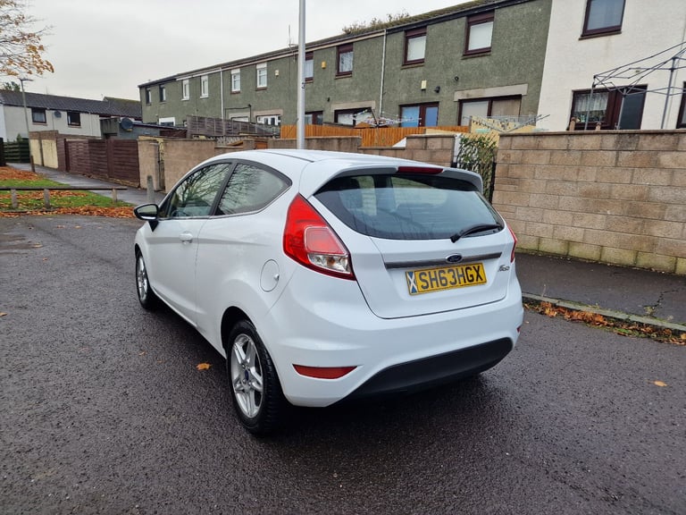 Ford, FIESTA,titanium Hatchback, 2013, Manual, 1498 (cc), 3 doors