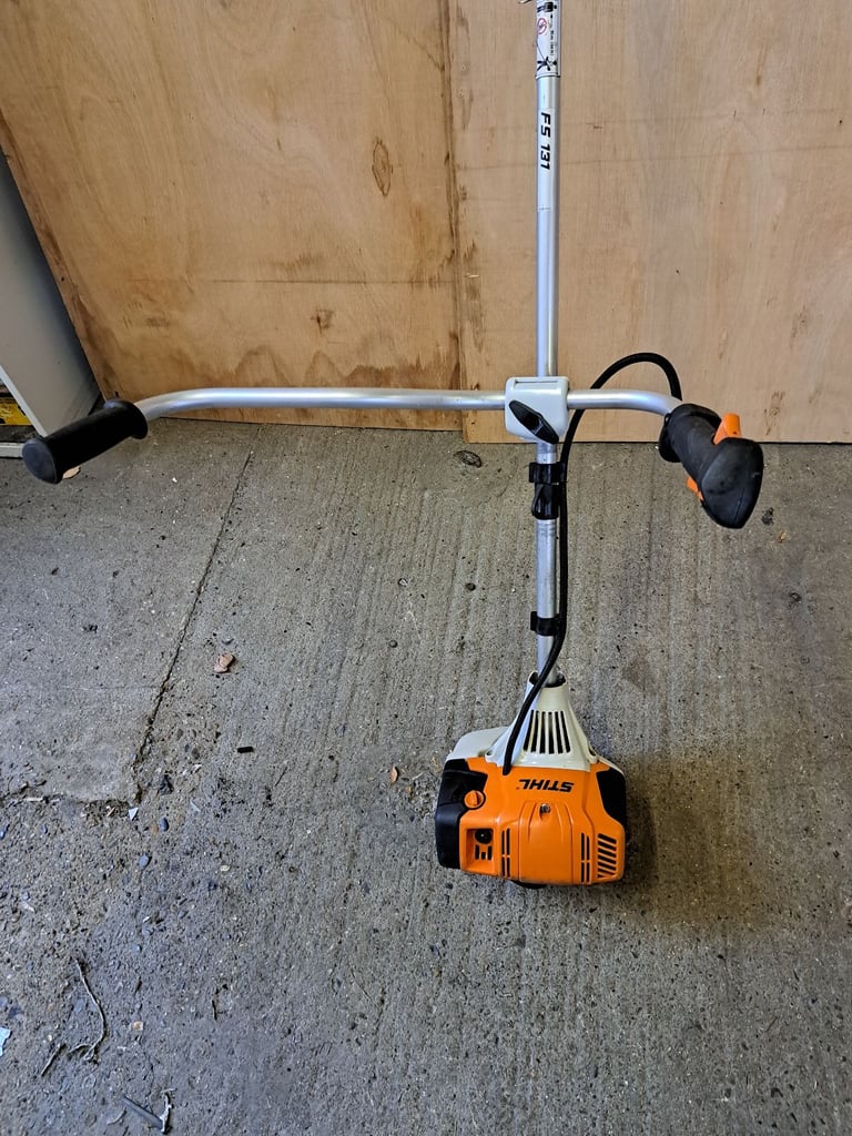 A stihl FS131 strimmer 