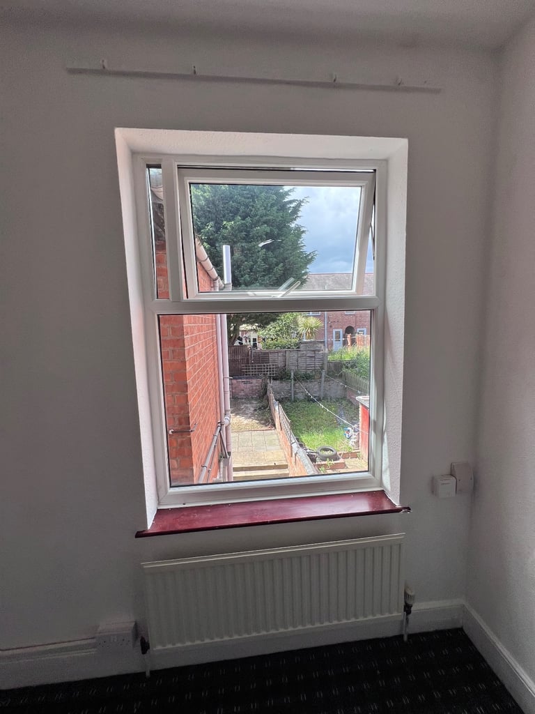 2 Bed Terraced House, Rowan Street, LE3 - Available from 22 November 2025