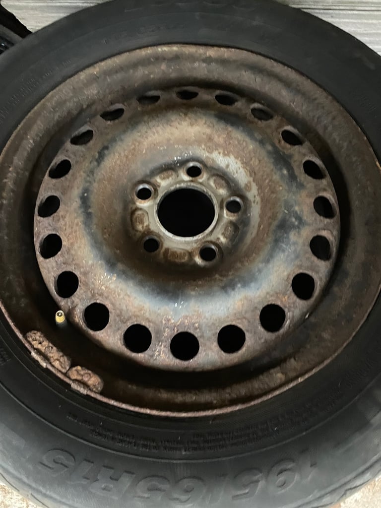 Transit connect wheels  195 65 15 