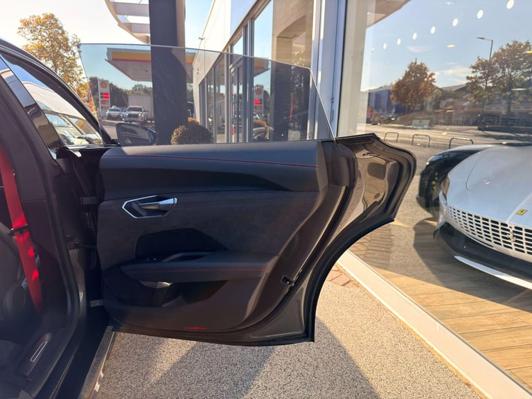 2023 Audi RS e-tron GT 93.4kWh Carbon Vorsprung Saloon 4dr Electric Auto quattro (598 ps) COUPE E...