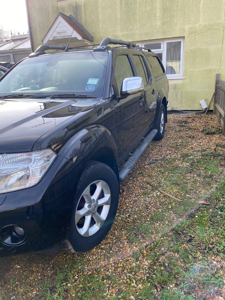 Nissan navara 