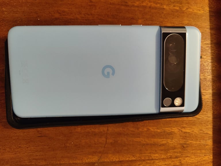 Google pixel 8 pro and pixel watch 2