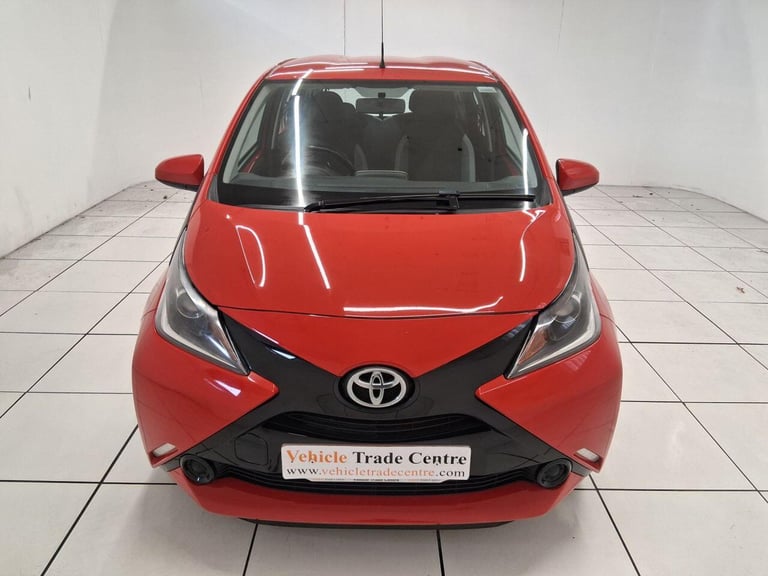2017 Toyota AYGO 1.0 VVT-i x-play Hatchback 5dr Petrol Manual Euro 6 (68 ps) HATCHBACK Petrol Manual