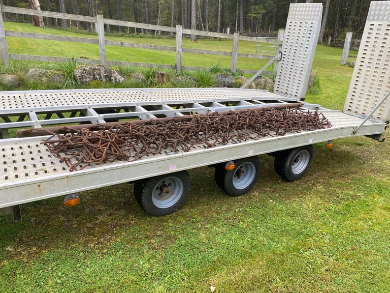 Heavy duty tri-axle 17x7ft 3.5 ton trailer 
