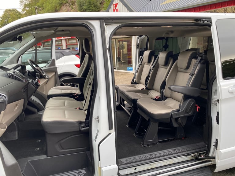 2017 Ford Tourneo Custom Ford Tourneo Custom 2.0 TDCi 130ps 9 Seater Leather Titanium Minibus Cam...