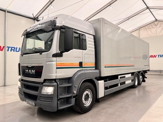 MAN TGS 26.320 6x2 Sleeper Cab Fridge Box