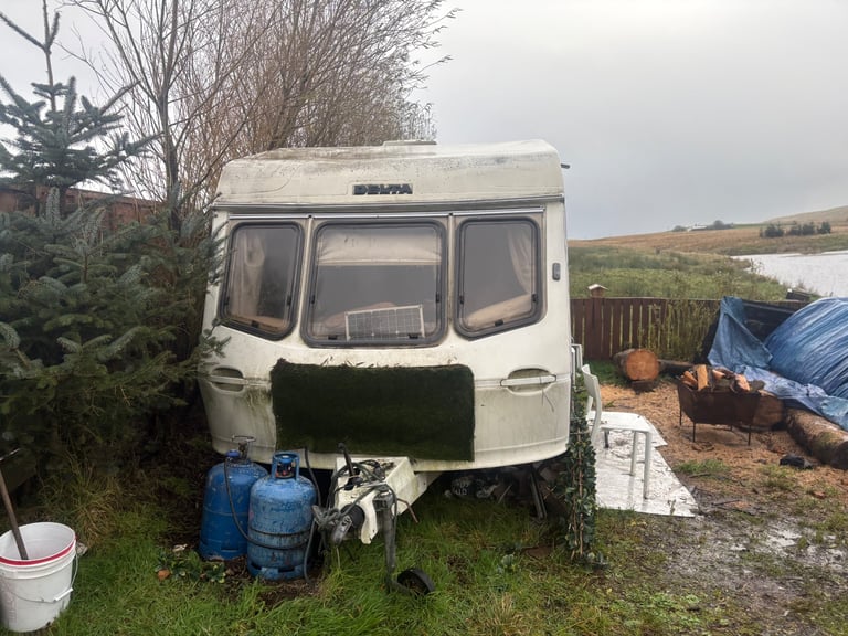 Delta twin wheel base caravan 