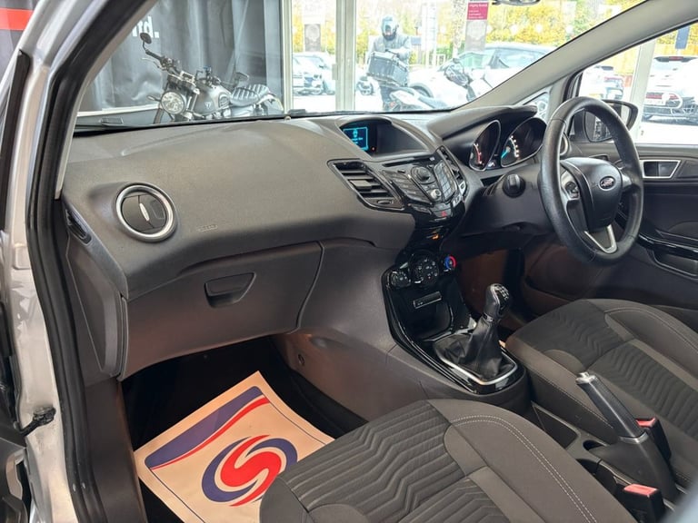 2014 Ford Fiesta 1.0T EcoBoost Zetec Hatchback 5dr Petrol Manual Euro 5 (s/s) (100 ps) Hatchback ...