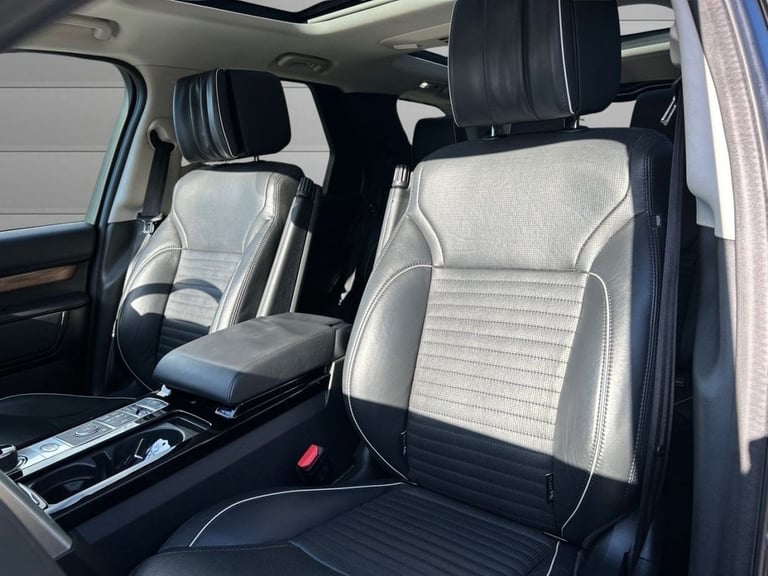 2018 Land Rover Discovery 3.0 TD6 HSE Luxury 5dr Auto ESTATE DIESEL Automatic