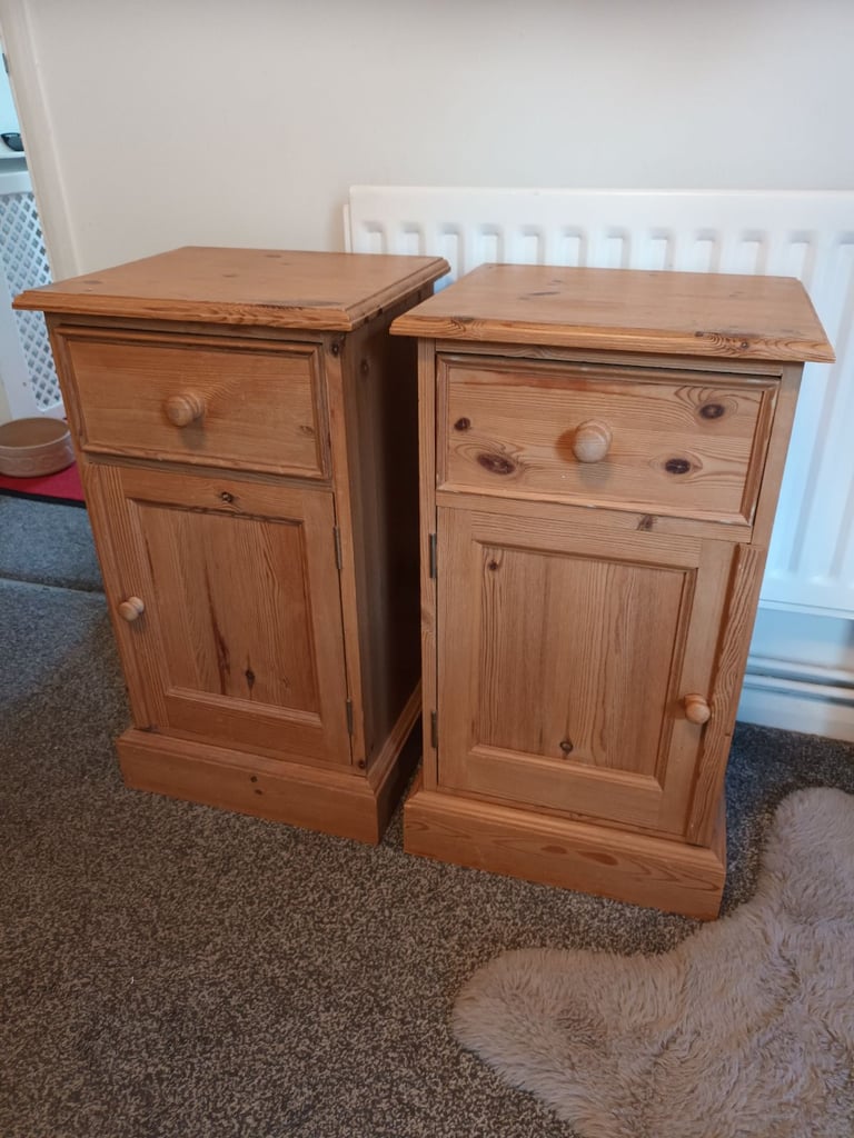 image for Pair of pine bedside cabinets 