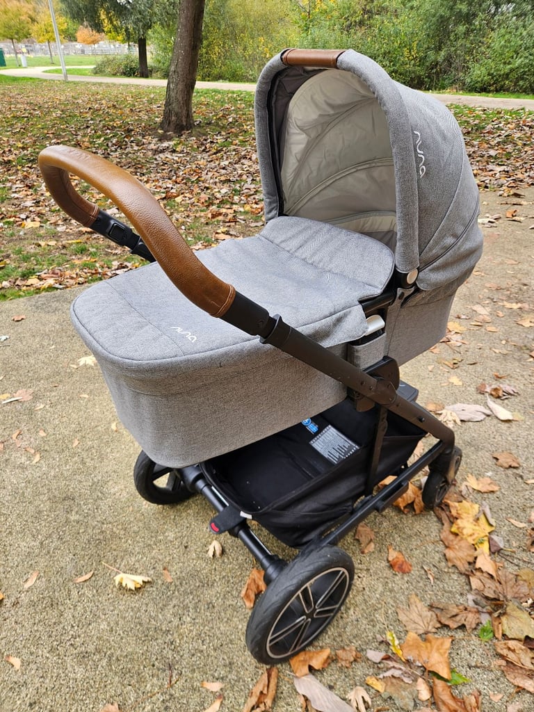 image for Nuna Mixx Next Pushchair and Carrycot Bassinet with Rain Cover RRP £885, gray