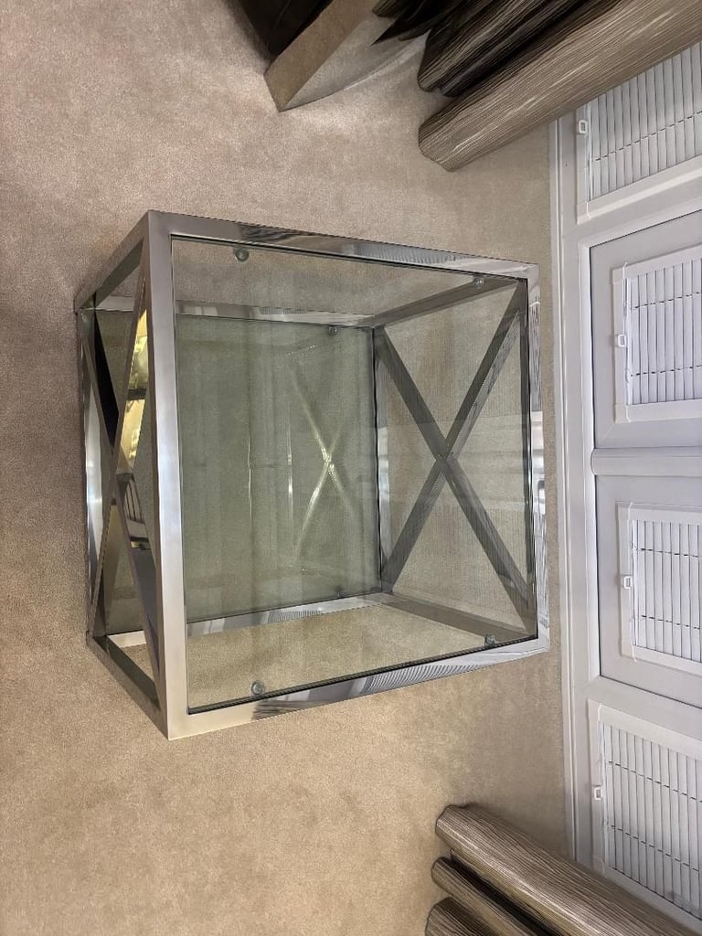 2 coffee/Side Tables