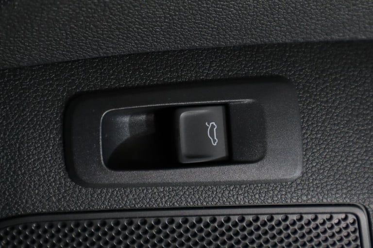 2019 Skoda Karoq 2.0 TDI Sport Line 4x4 5dr ESTATE DIESEL Manual