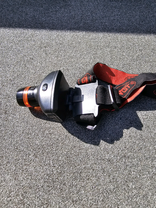 NGT Head Lamp Torch 300 Lumen High Powered Zoom Light Fishing - New. Carp,fishing, camping.