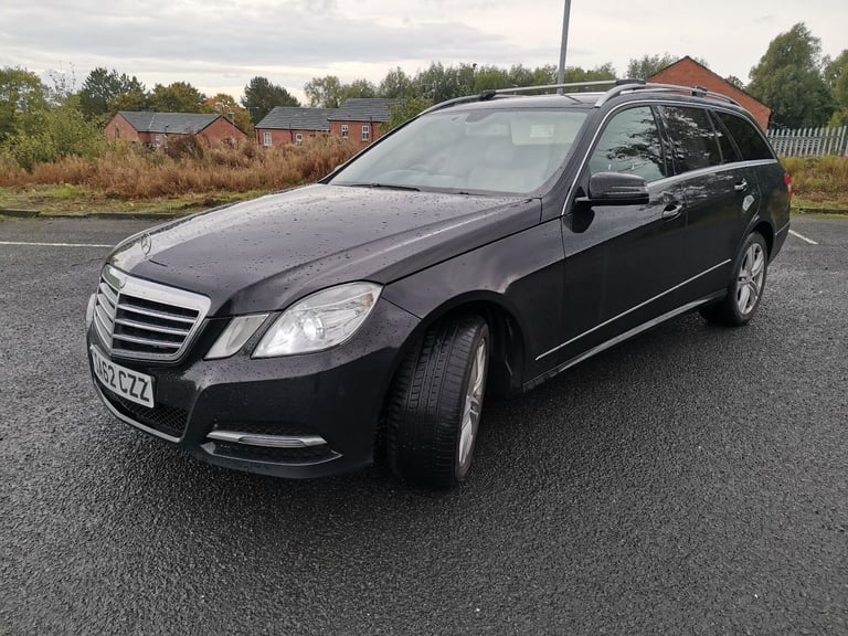 2013 MERCEDES BENZ E CLASS E300 BLUETEC HYBRID AUTO ELECTRIC/DIESEL 200BHP 7G-TRONIC 1 YEAR M,O,T