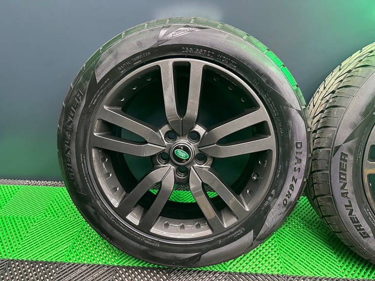 Discovery 4 / 3 HSE Powdered Technical Grey 20” Alloy Wheels - style 510 Landmark & NEW tyres!