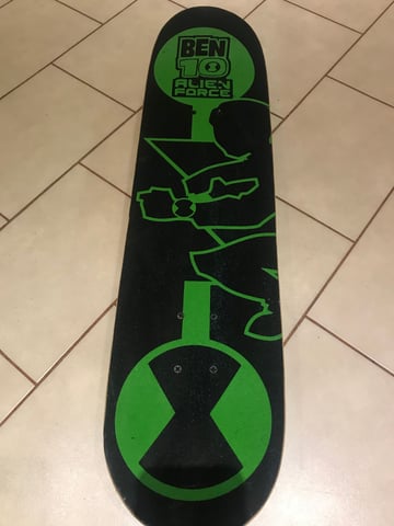 Ben 10 Alien Force Skateboard in East Boldon, Tyne and Wear