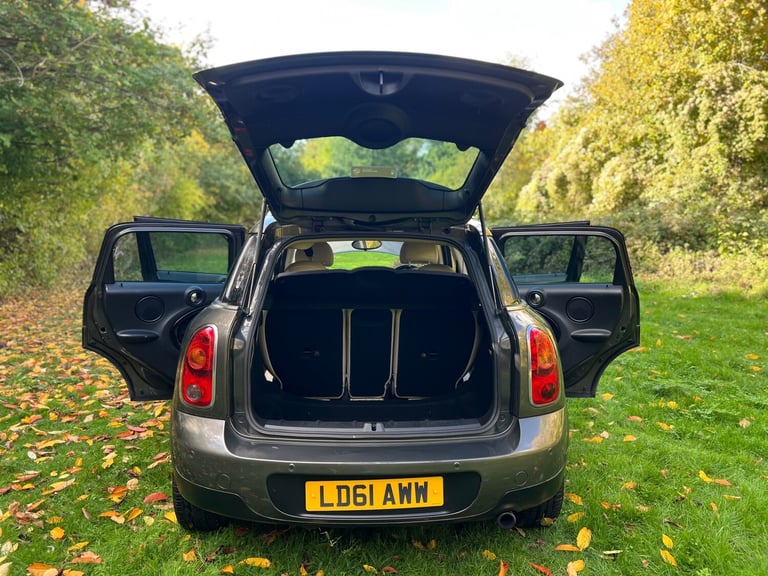2011 MINI Countryman 1.6 Cooper 5dr Auto HATCHBACK Petrol Automatic