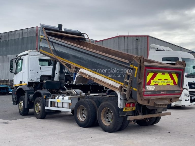 2017 (17) MERCEDES-BENZ AROCS 3248K 8X4 TIPPER