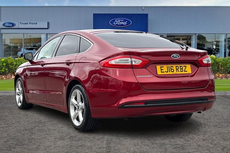 2016 Ford Mondeo 2.0 TDCi Titanium 5dr ** Sync 2 - Bluetooth / USB Connection ** Manual Hatchback...
