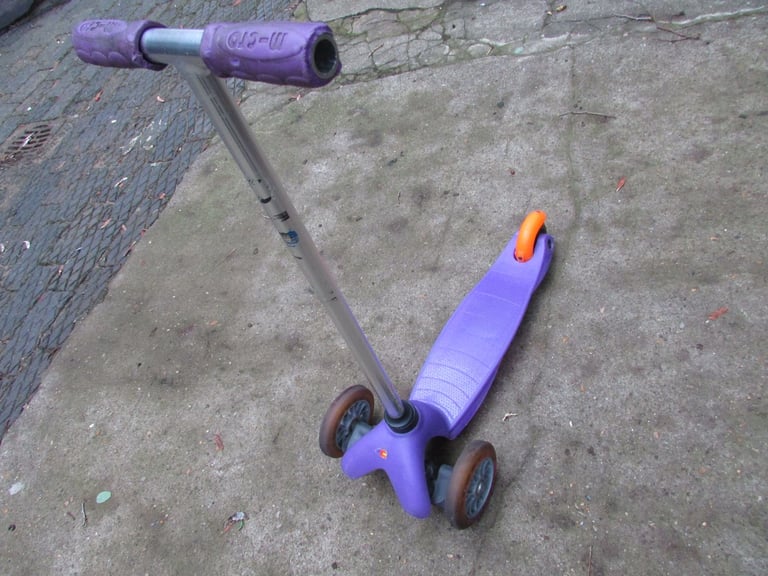 image for Child's 'Micro' Scooter in great condition.