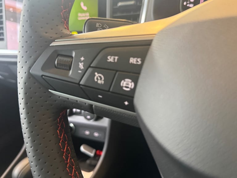 2025 SEAT Ateca 1.5 TSI EVO FR Sport 5dr DSG Estate Petrol Automatic