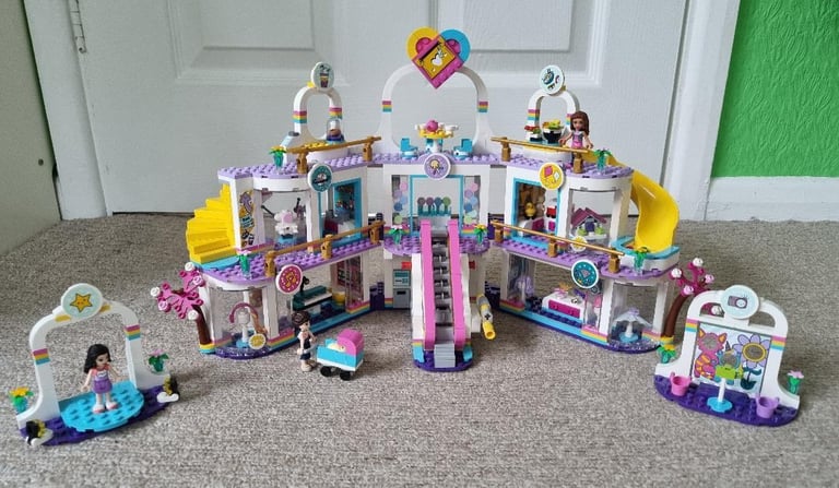 image for Lego friends Heartlake City shopping mall
