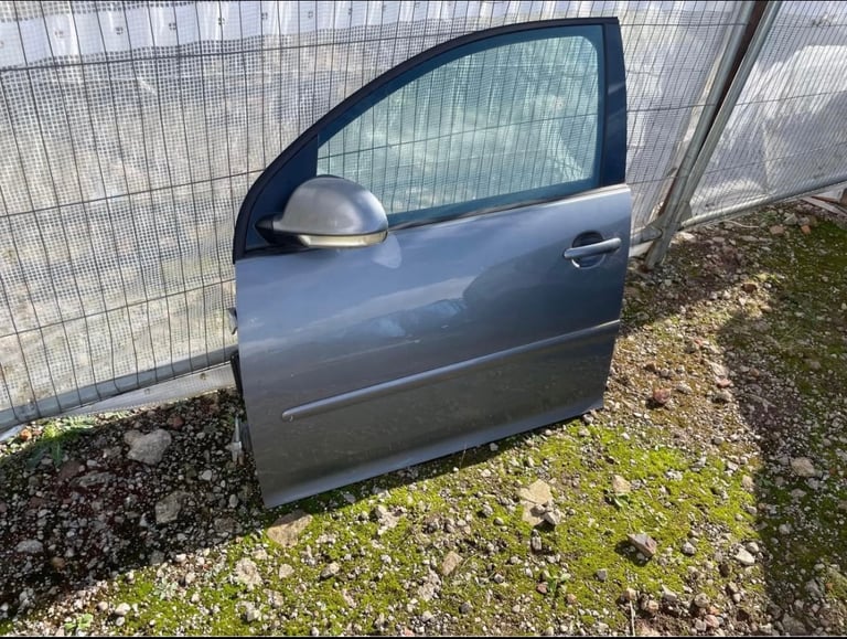 image for VW GOLF MK5 PASSENGER DOOR GREY