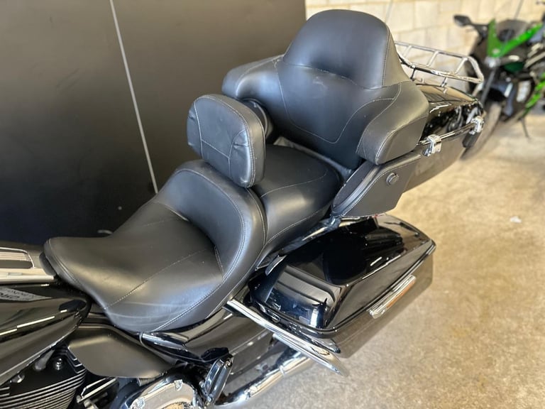 STUNNING LOW MILEAGE 2016/16 HARLEY-DAVIDSON FLHTKL ELECTRA GLIDE UL LOW