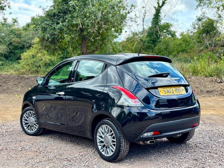 2013 Chrysler Ypsilon 1.2 SE Black Only 49,000 Miles 5 Door Manual Petrol ULEZ