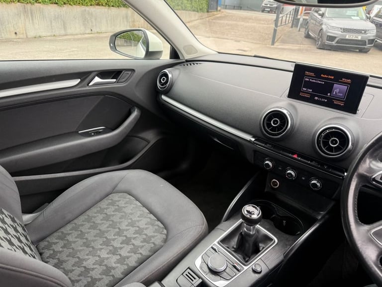 2013 Audi A3 1.6 TDI SE Hatchback 3dr Diesel Manual-2 FORMER KEEPERS-BLUETOOTH-DAB RADIO Hatchbac...